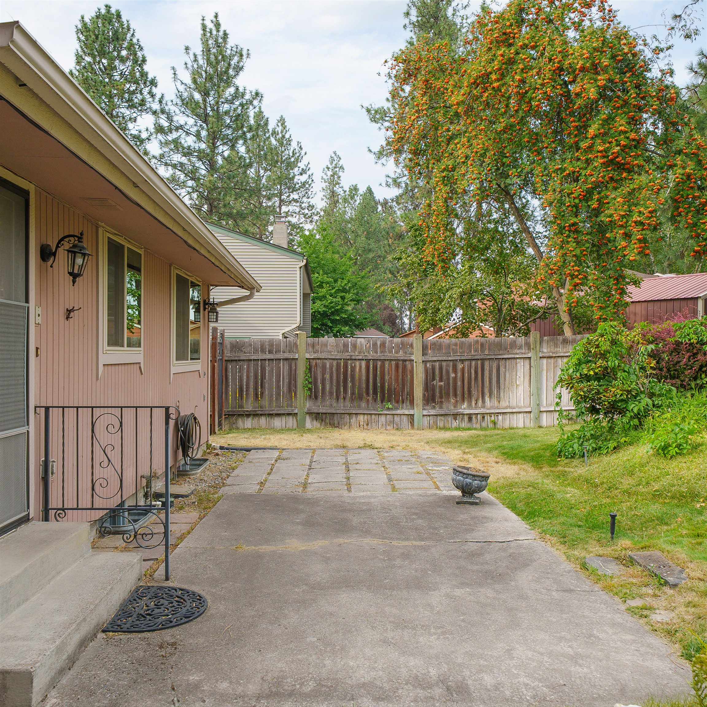 8516 N Greenwood St - Photo 30