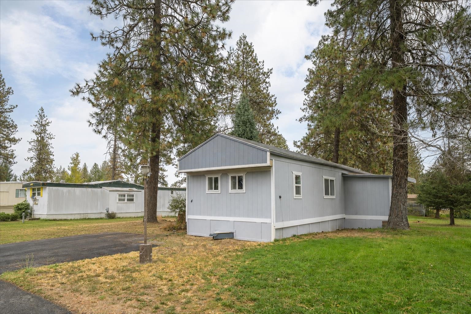 34124 N Newport Hwy - Photo 1