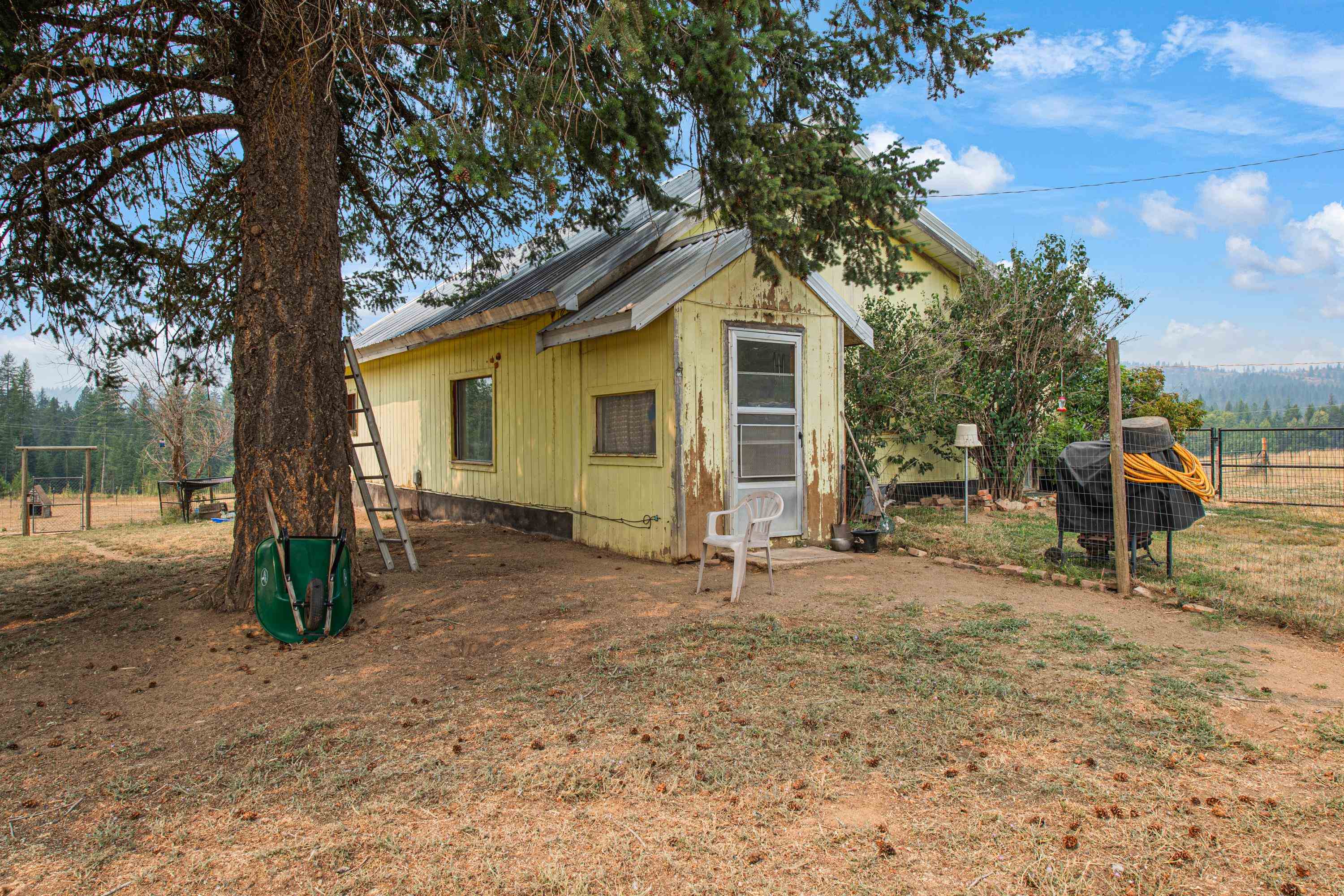 150 Weber Rd - Photo 2