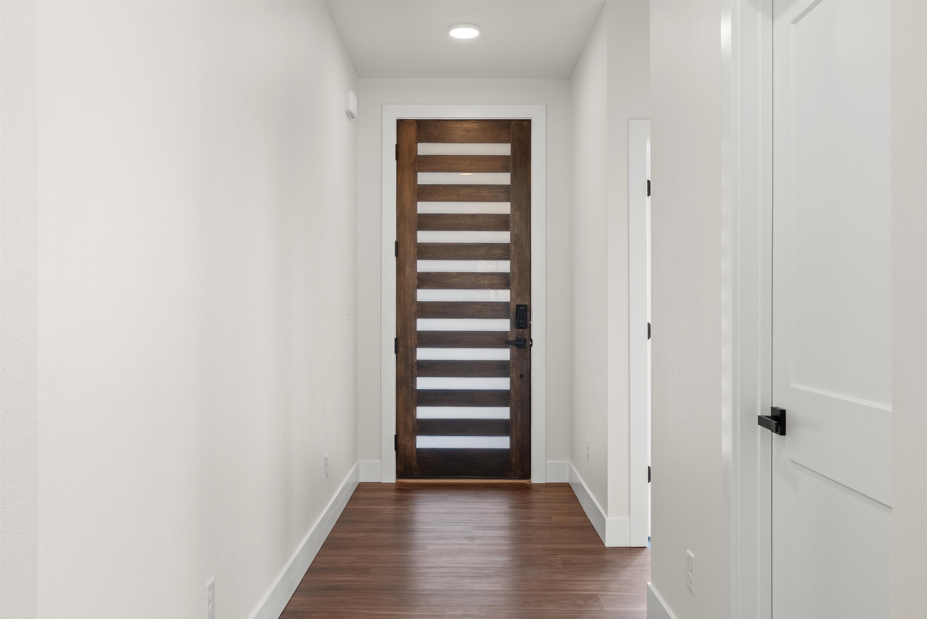 7909 N Jefferson Dr - Photo 3