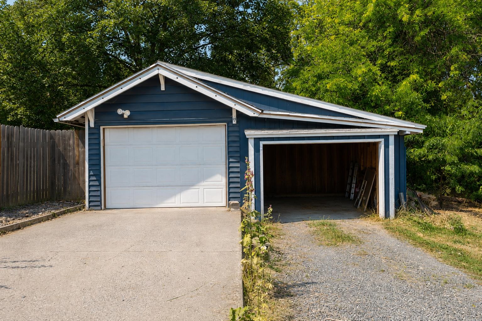 1008 S Lake St - Photo 7