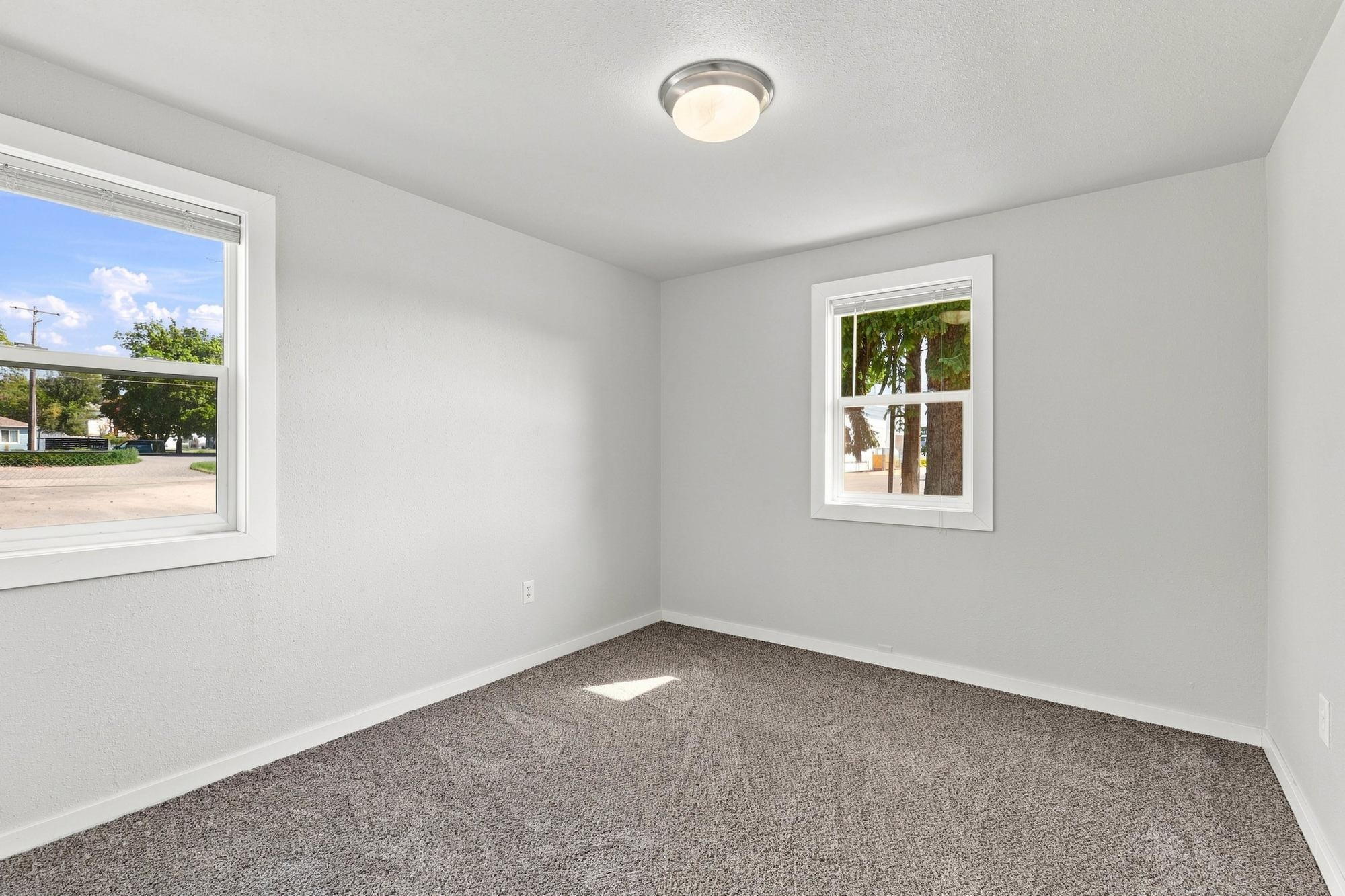105 N PERRINE Rd - Photo 6