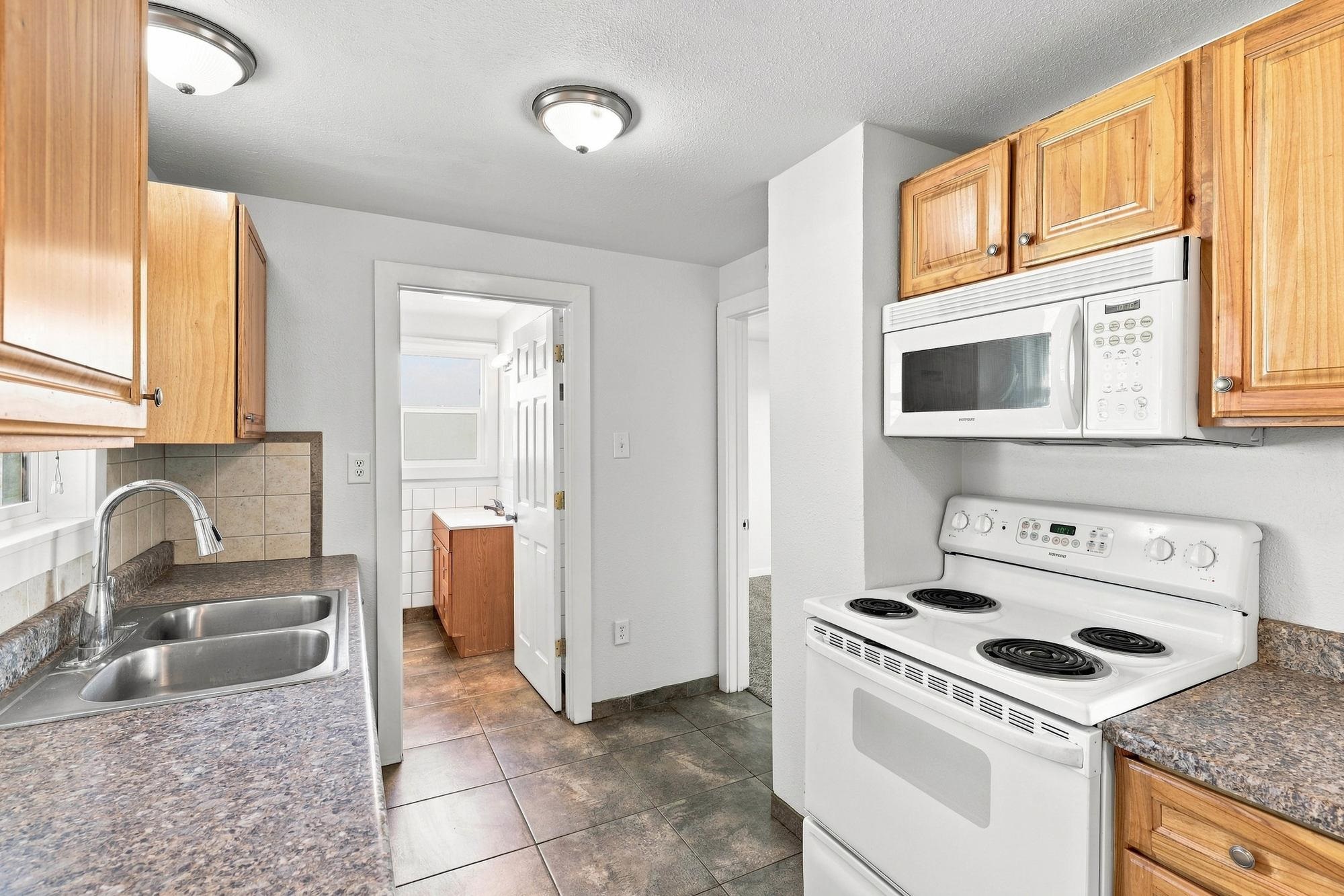 105 N PERRINE Rd - Photo 9