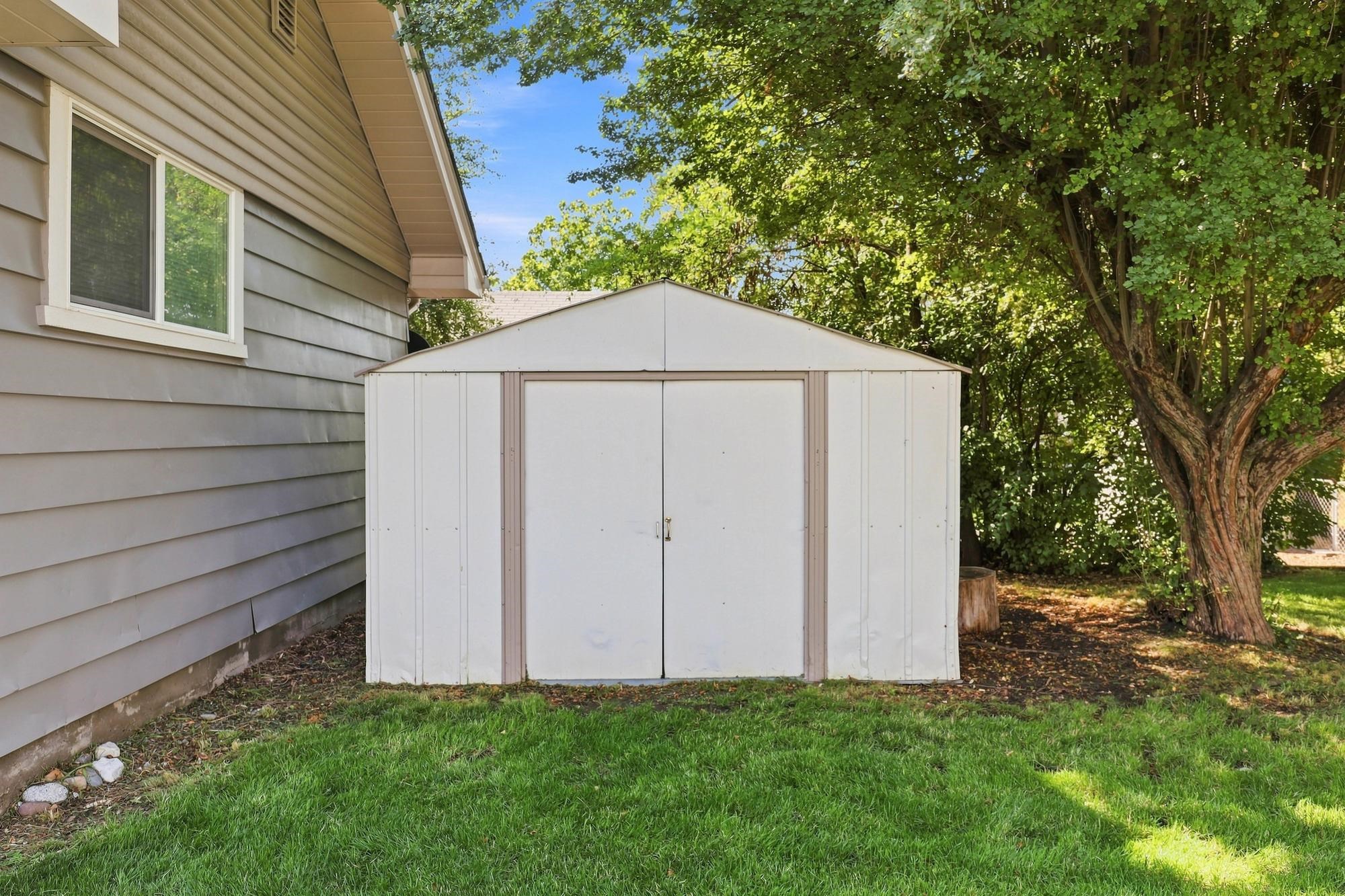 105 N PERRINE Rd - Photo 22