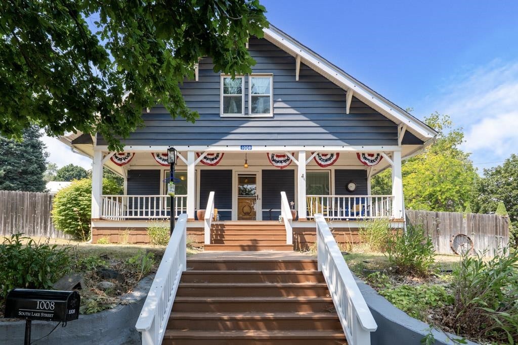 1008 S Lake St - Photo 8