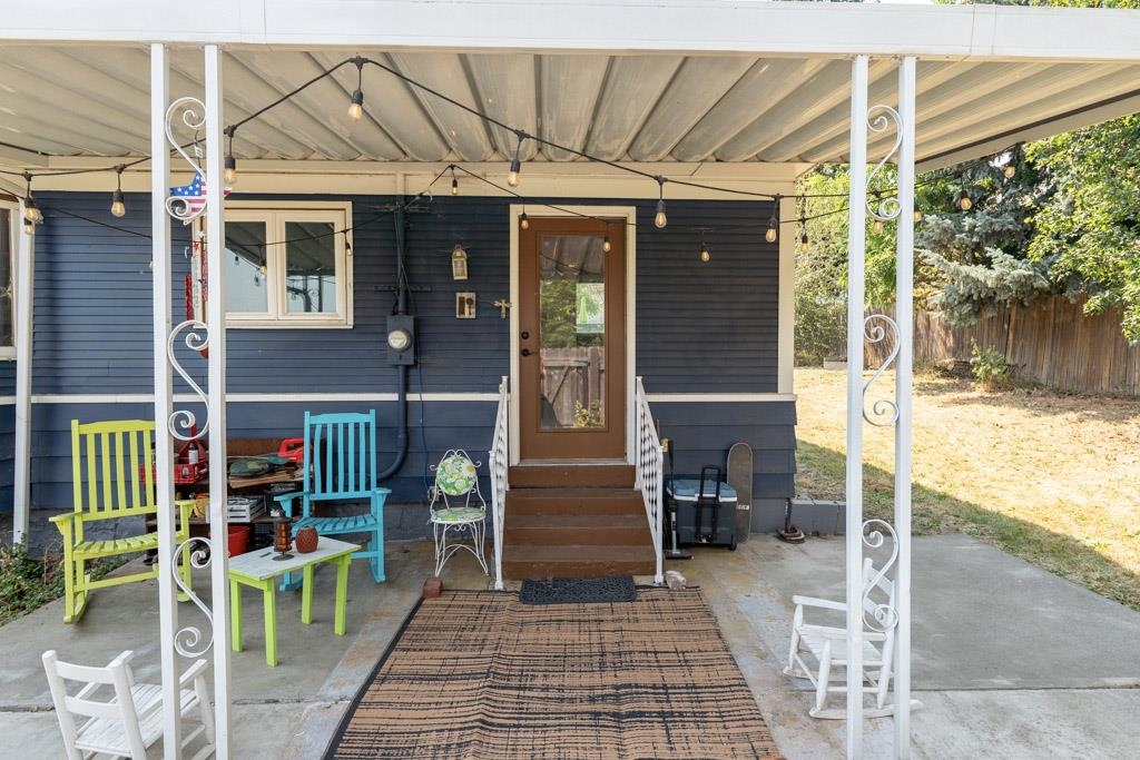 1008 S Lake St - Photo 43