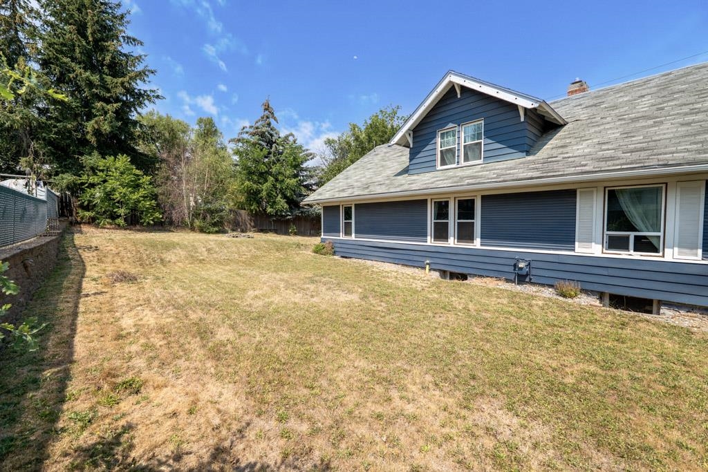 1008 S Lake St - Photo 47