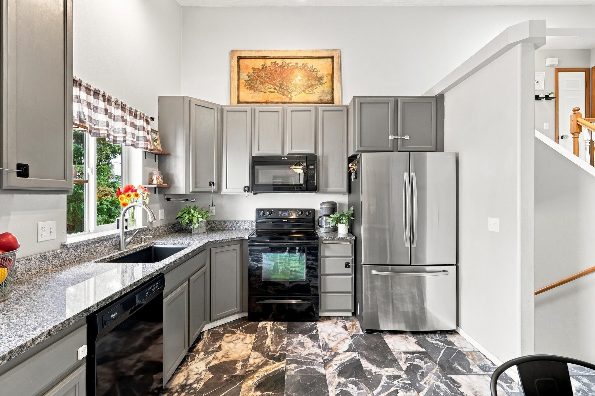 2611 Oxford Cir - Photo 9