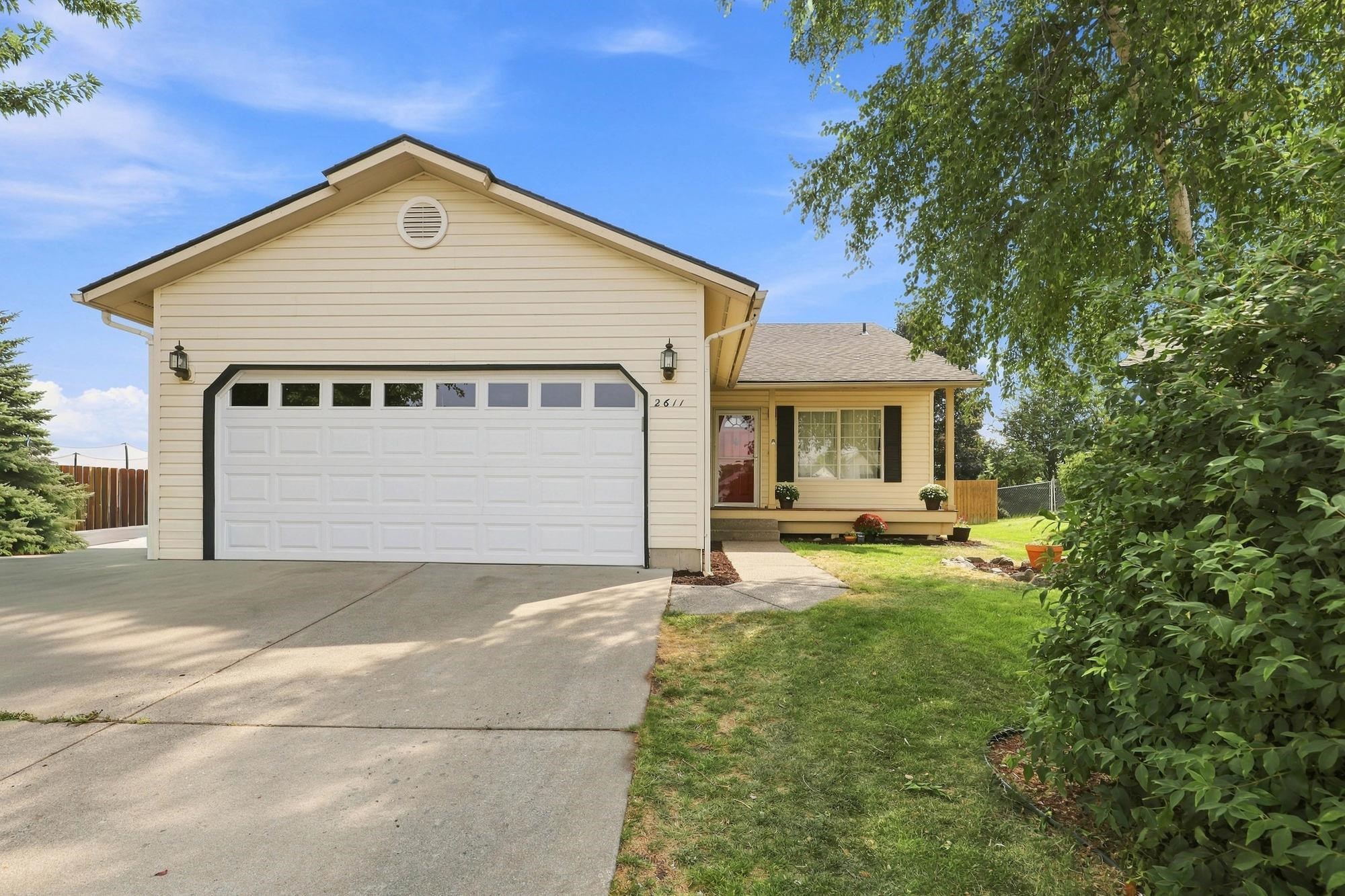 2611 Oxford Cir - Photo 29