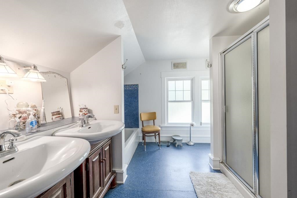 1008 S Lake St - Photo 33