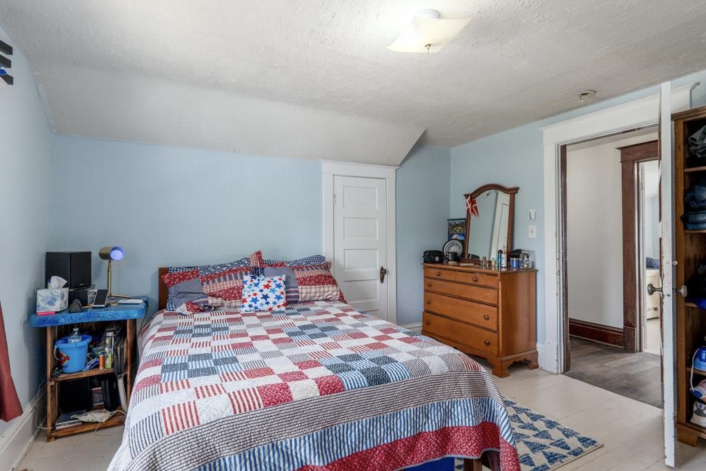 1008 S Lake St - Photo 36
