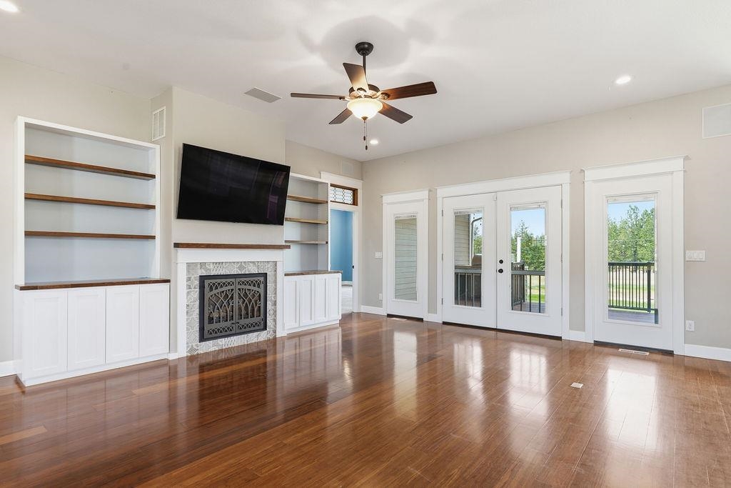 5748 Jergens Rd - Photo 11
