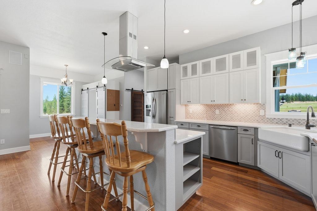 5748 Jergens Rd - Photo 13