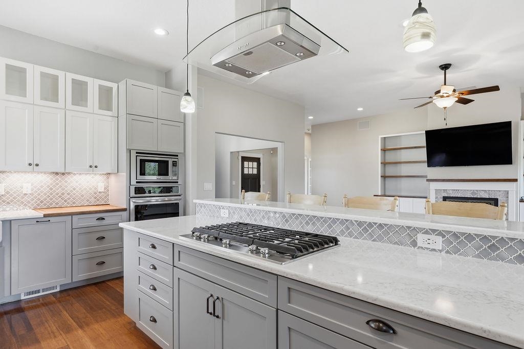 5748 Jergens Rd - Photo 17