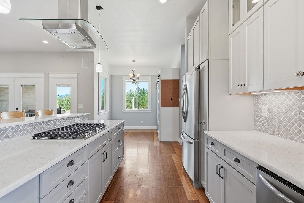 5748 Jergens Rd - Photo 18