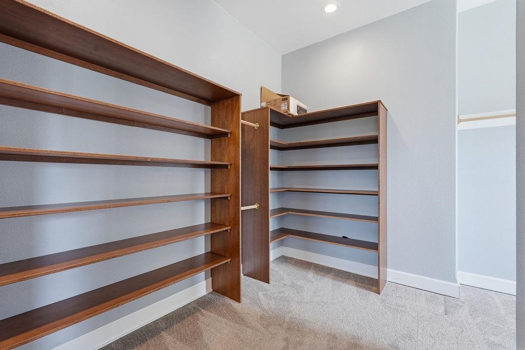 5748 Jergens Rd - Photo 24