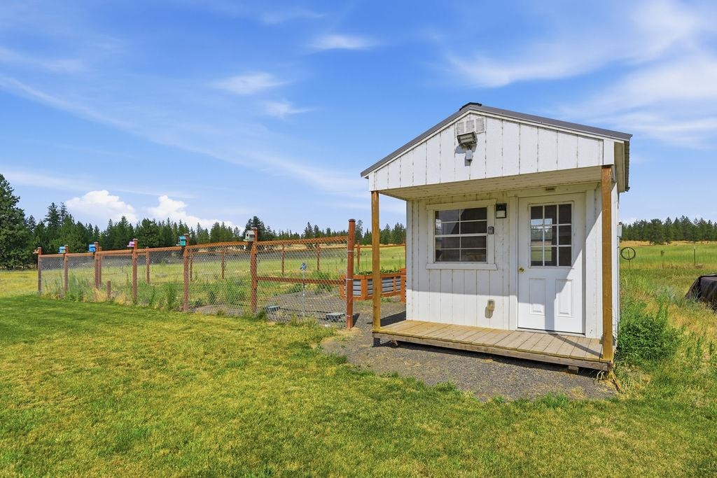 5748 Jergens Rd - Photo 36