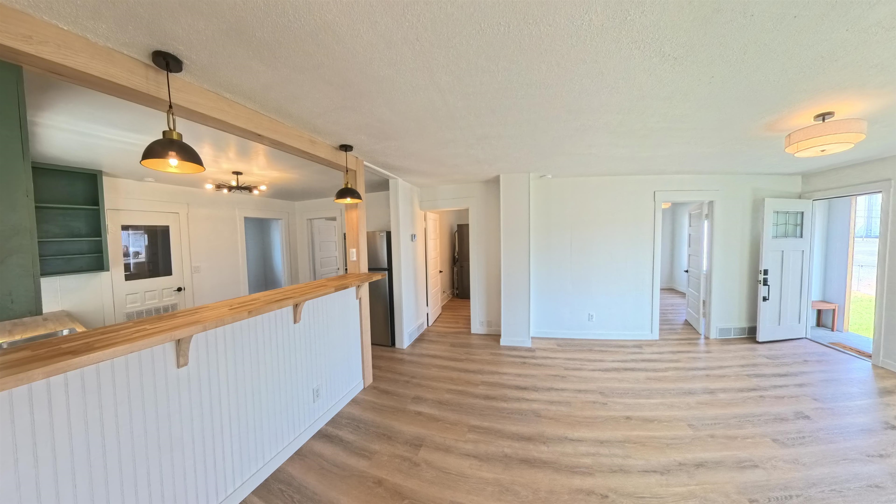 205 E Broadway St - Photo 9