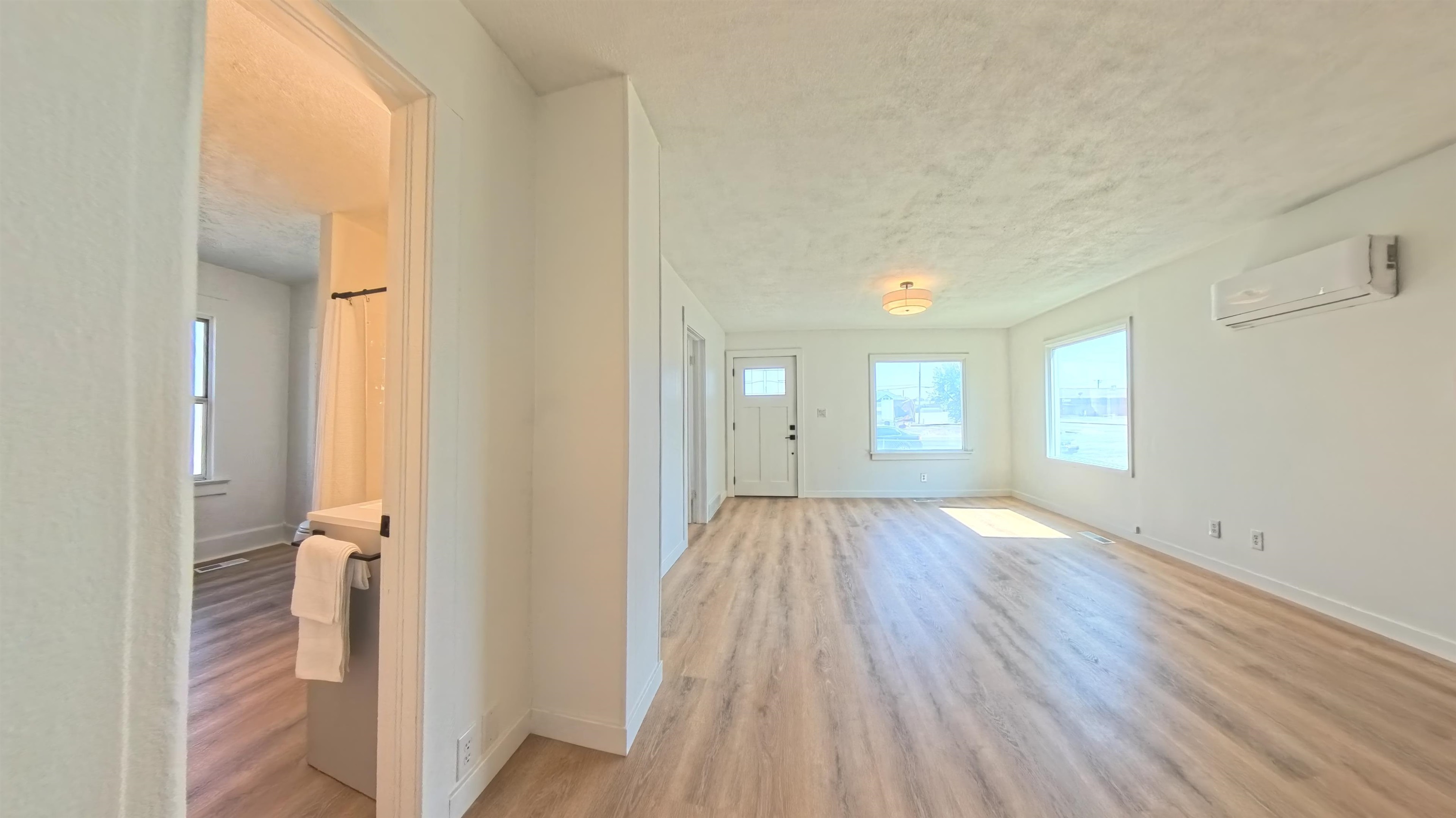 205 E Broadway St - Photo 10