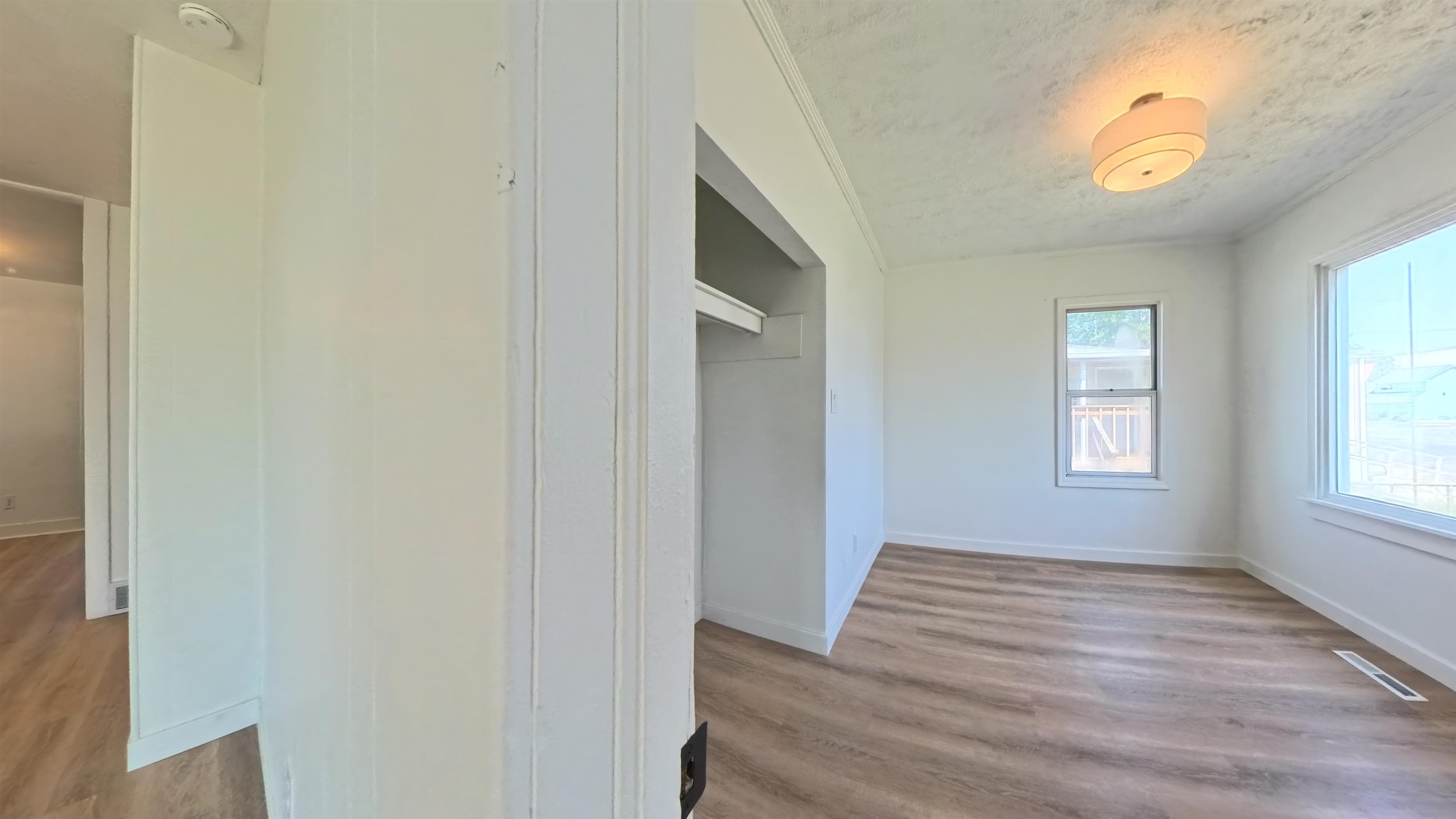 205 E Broadway St - Photo 11