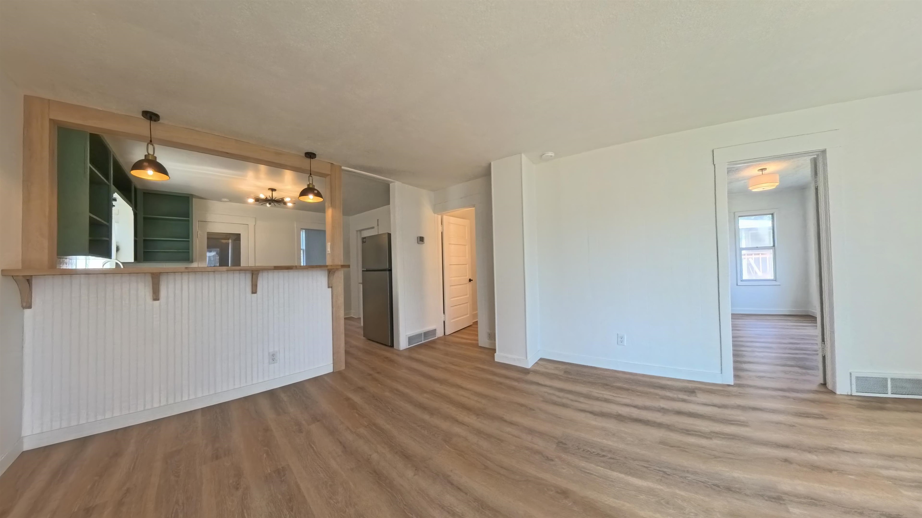 205 E Broadway St - Photo 14