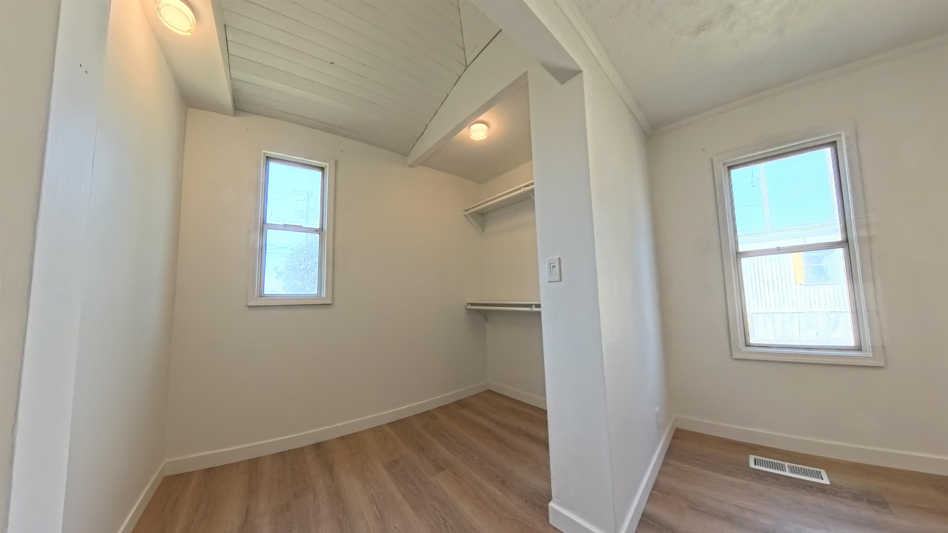 205 E Broadway St - Photo 31