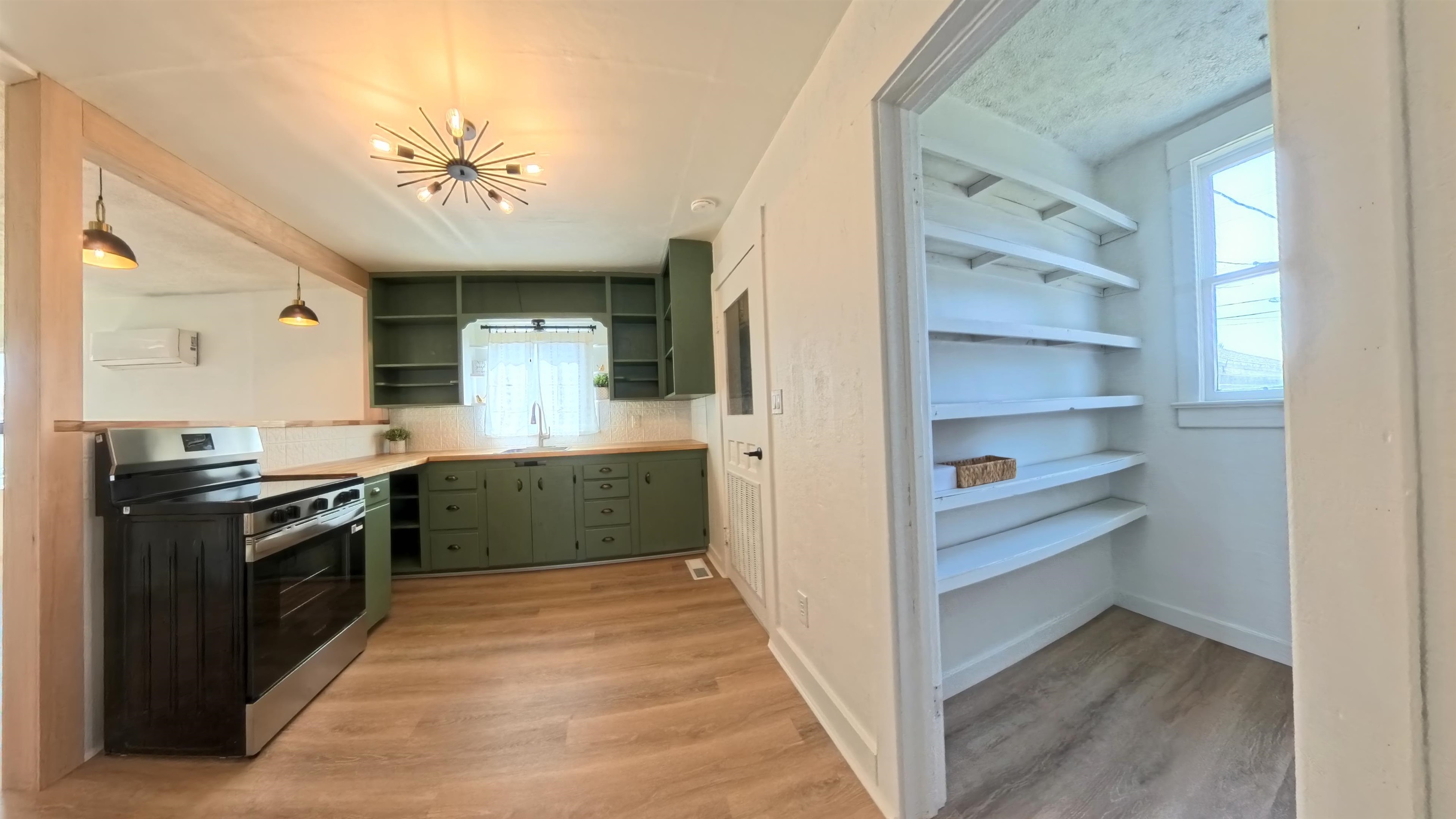 205 E Broadway St - Photo 32