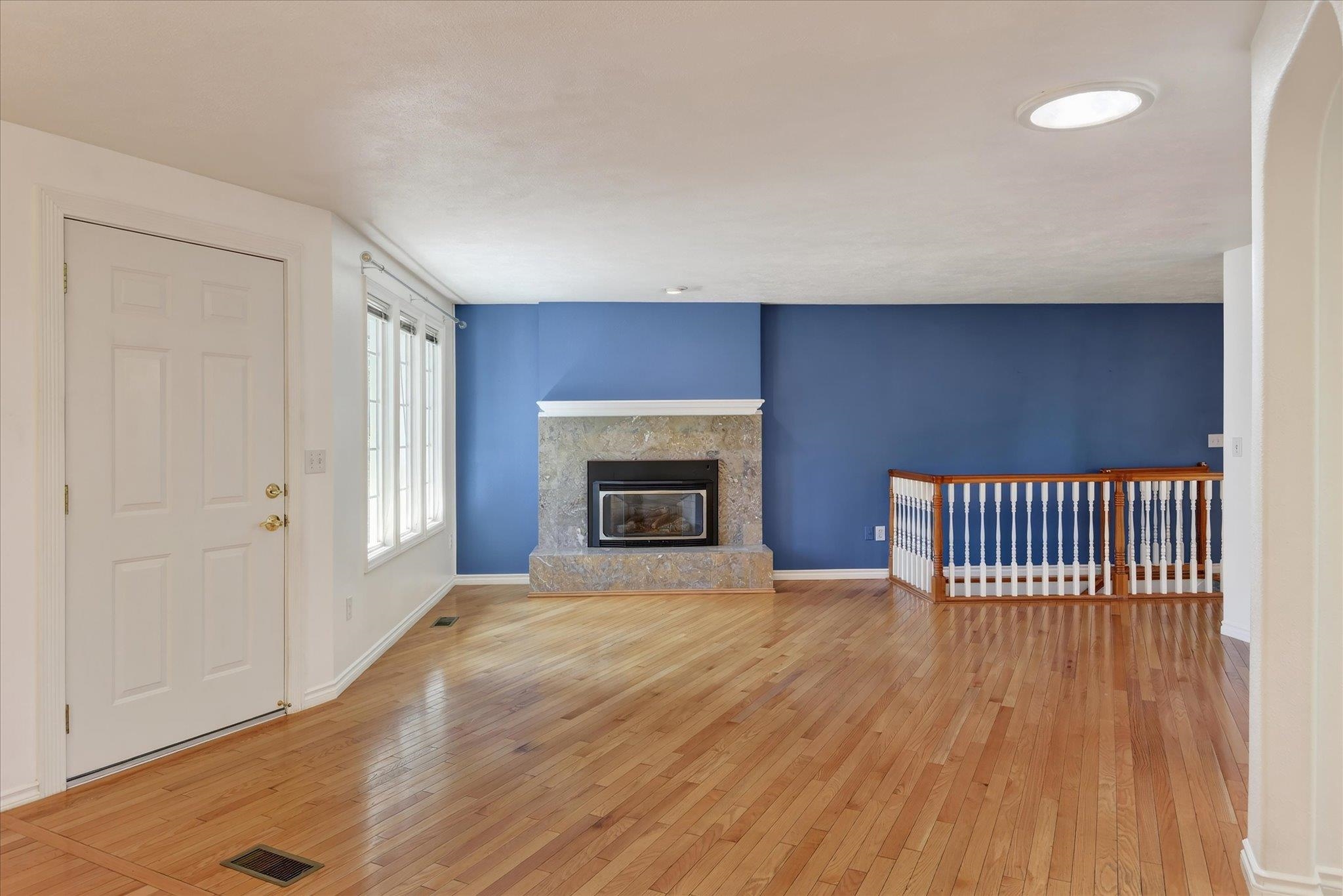 11325 E 45TH Ave - Photo 3