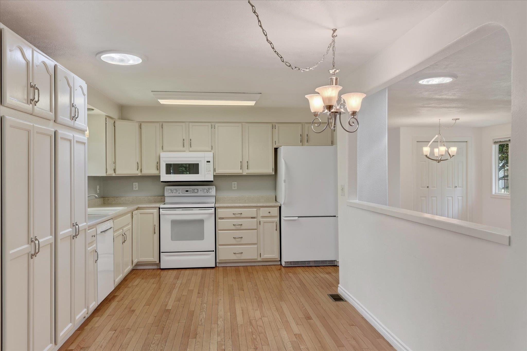 11325 E 45TH Ave - Photo 9