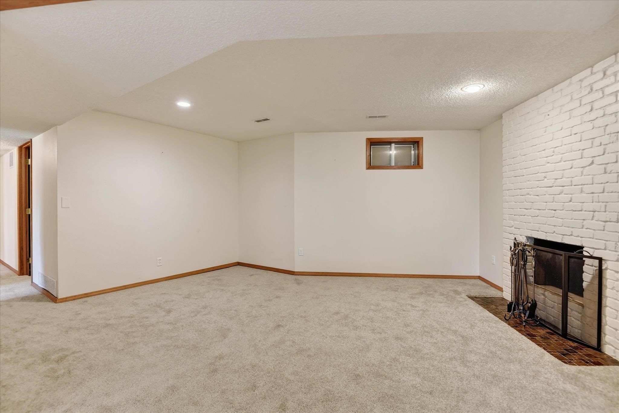 11325 E 45TH Ave - Photo 24