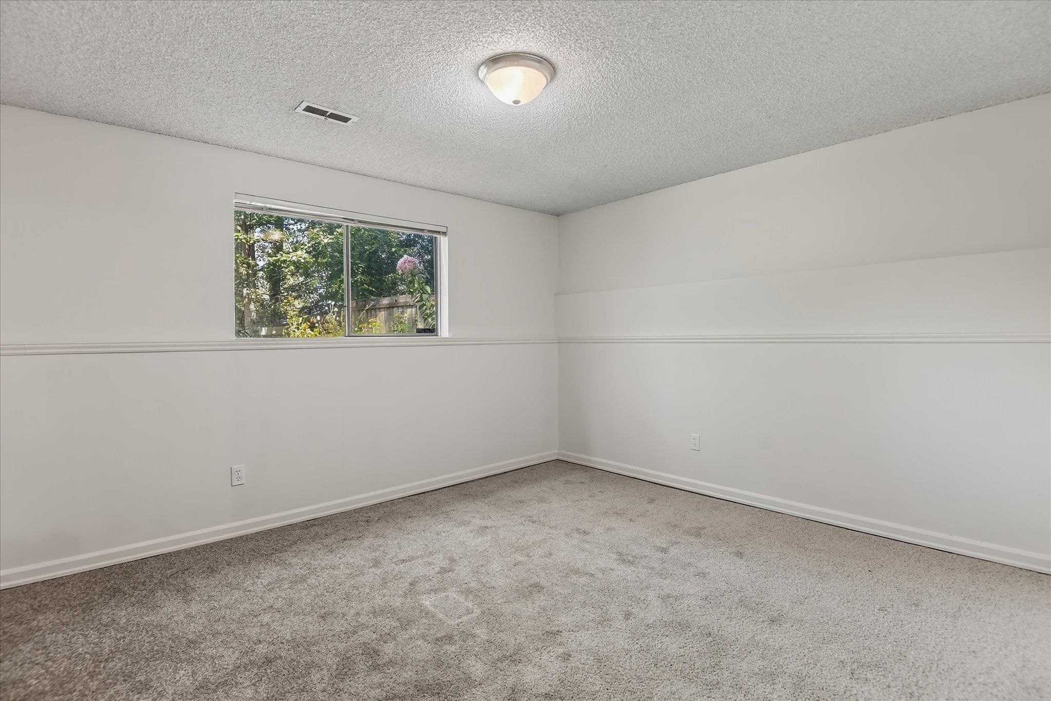 11325 E 45TH Ave - Photo 33