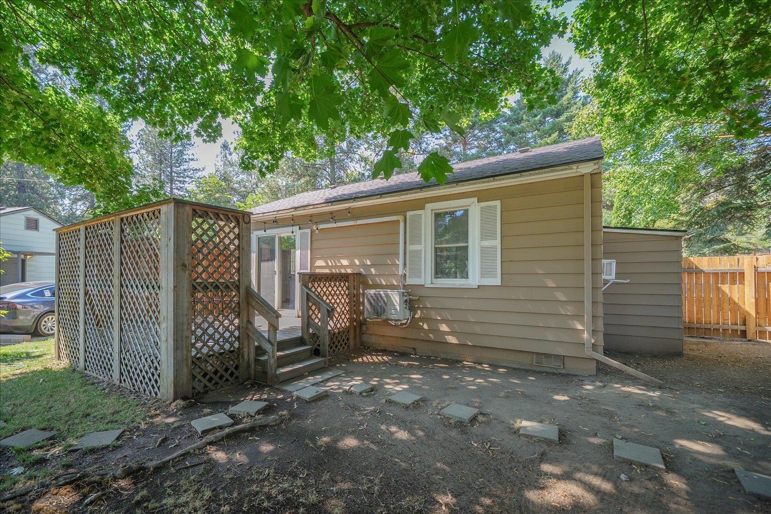 1210 S F St - Photo 18