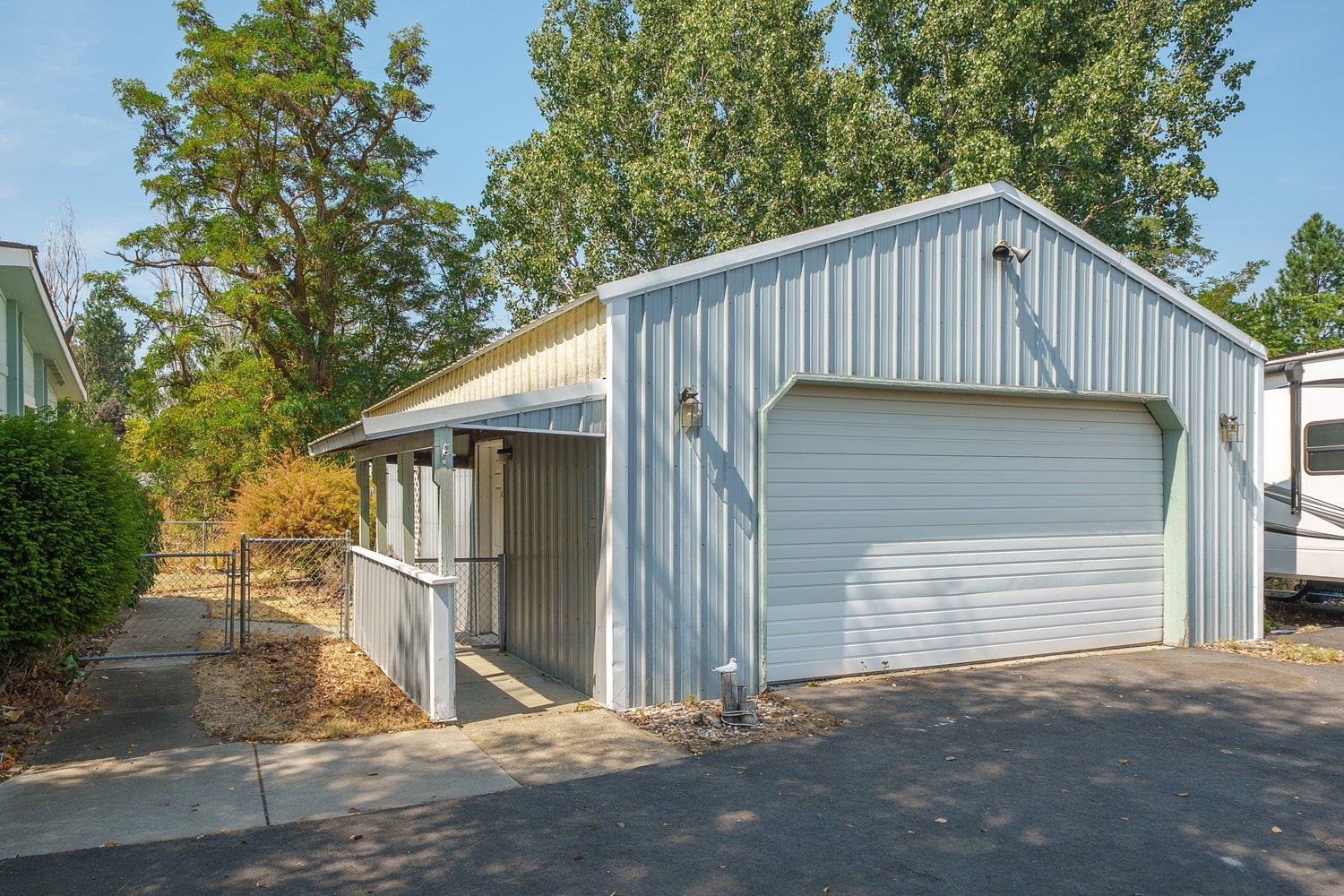 1305 E Evergreen St - Photo 35