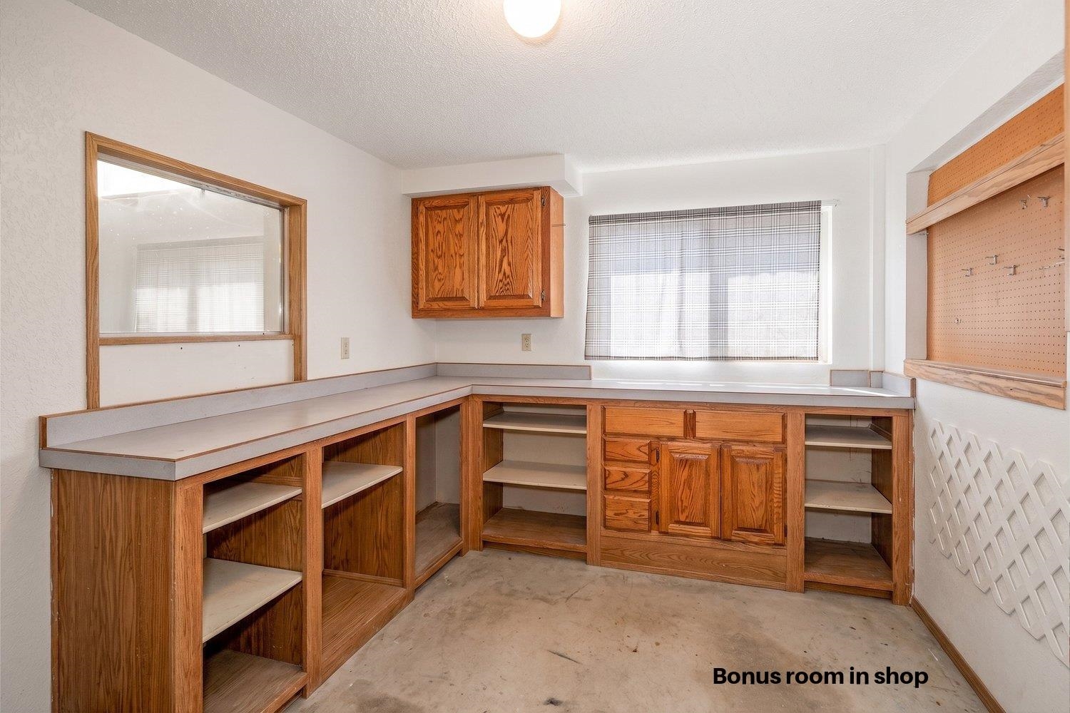 1305 E Evergreen St - Photo 38