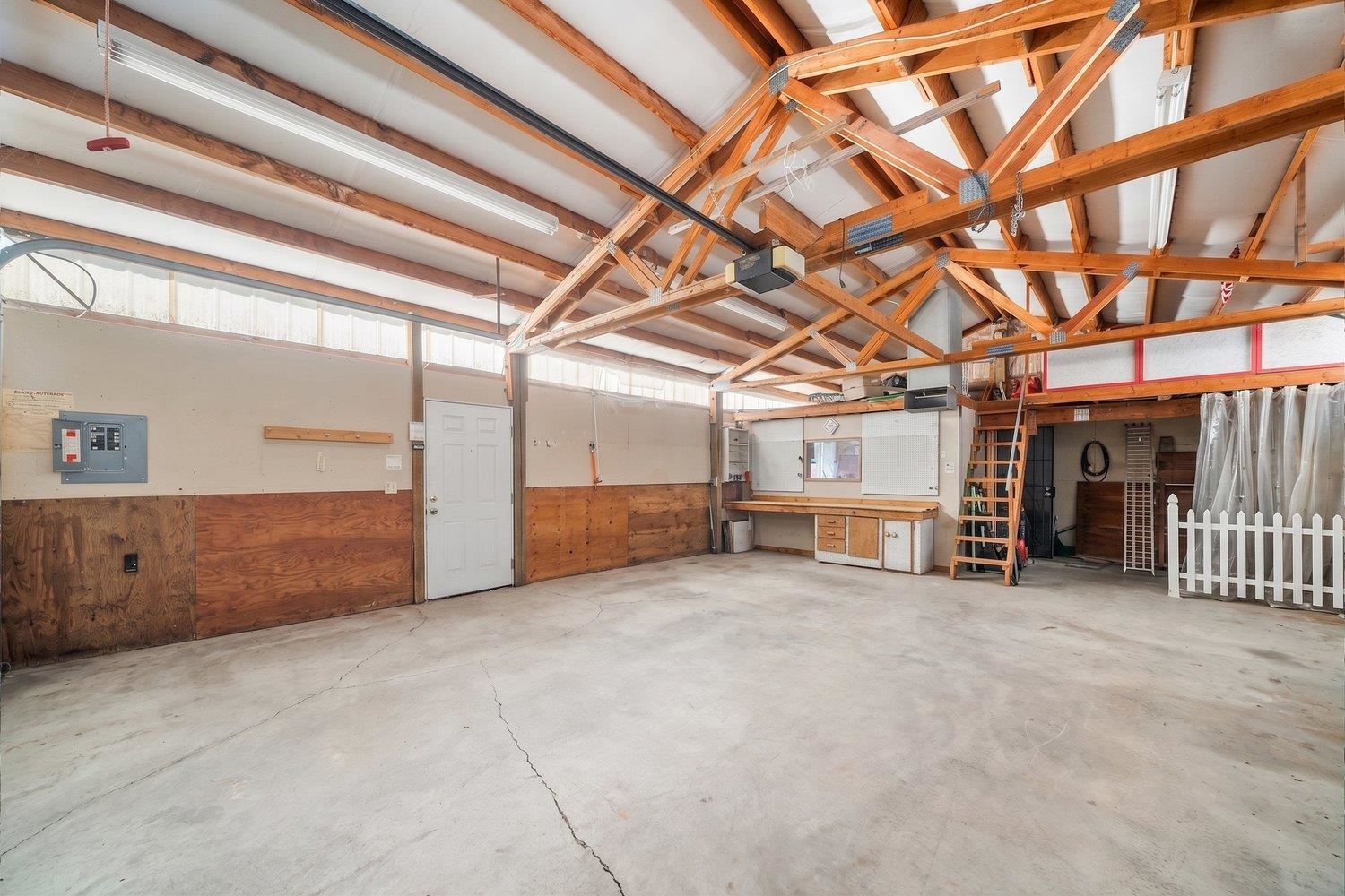 1305 E Evergreen St - Photo 36