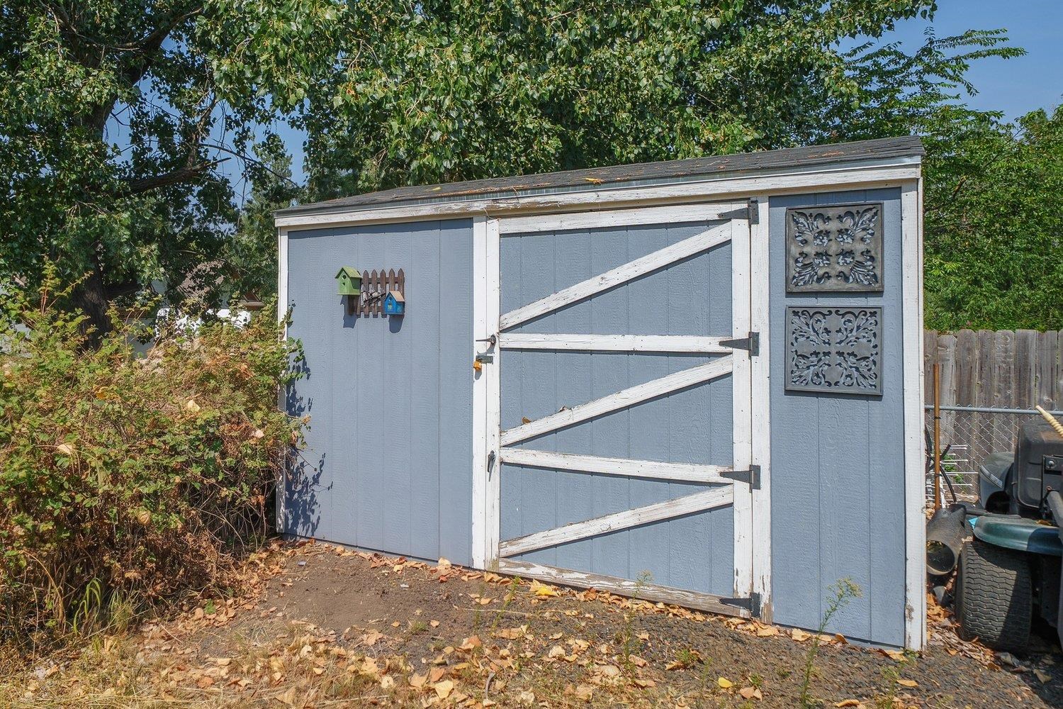 1305 E Evergreen St - Photo 40