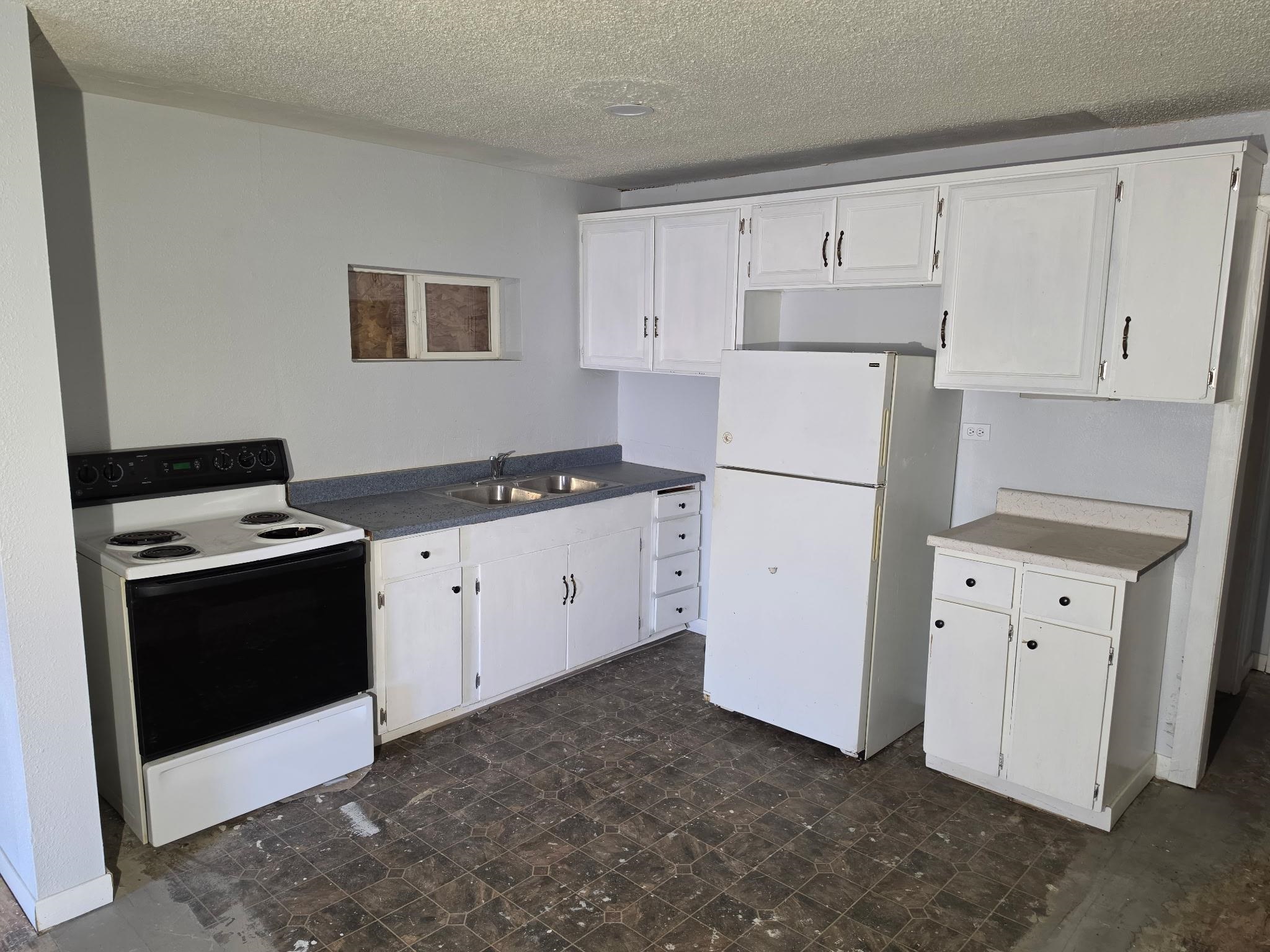 520 S Elm St - Photo 15
