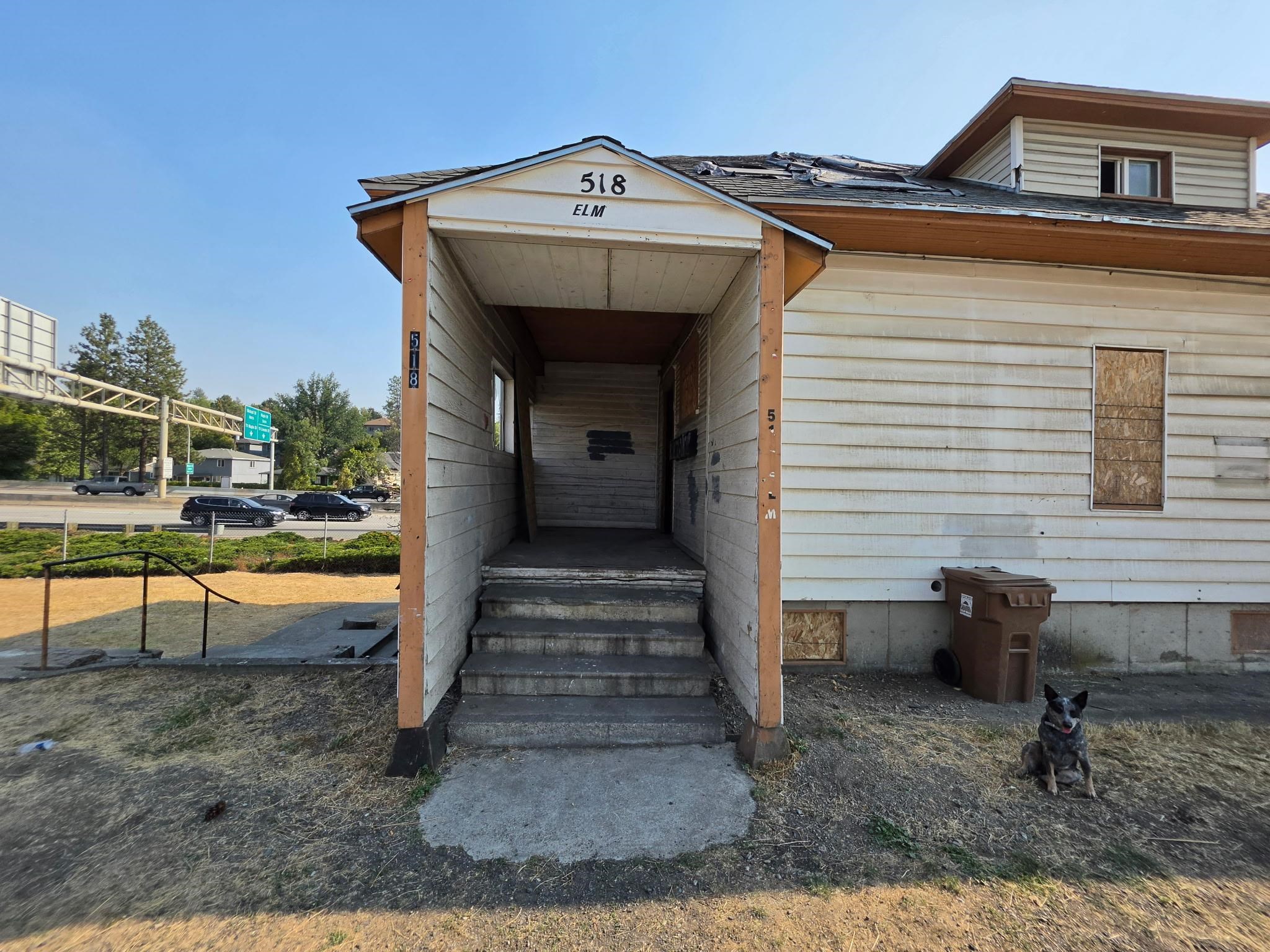 520 S Elm St - Photo 4