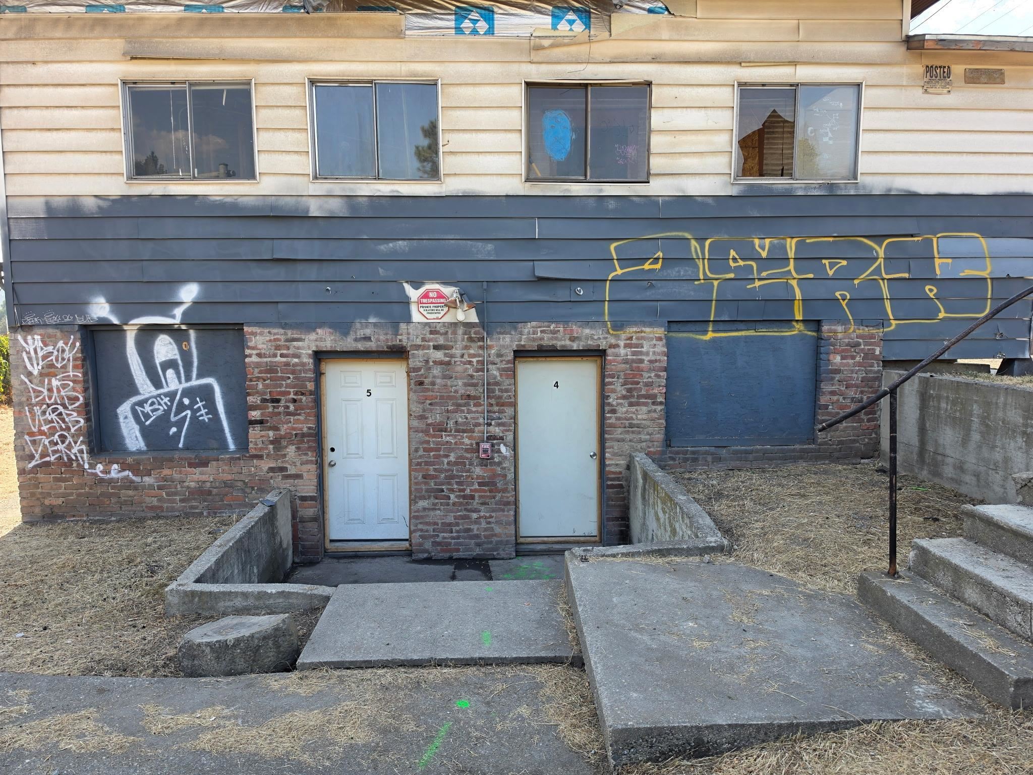520 S Elm St - Photo 38