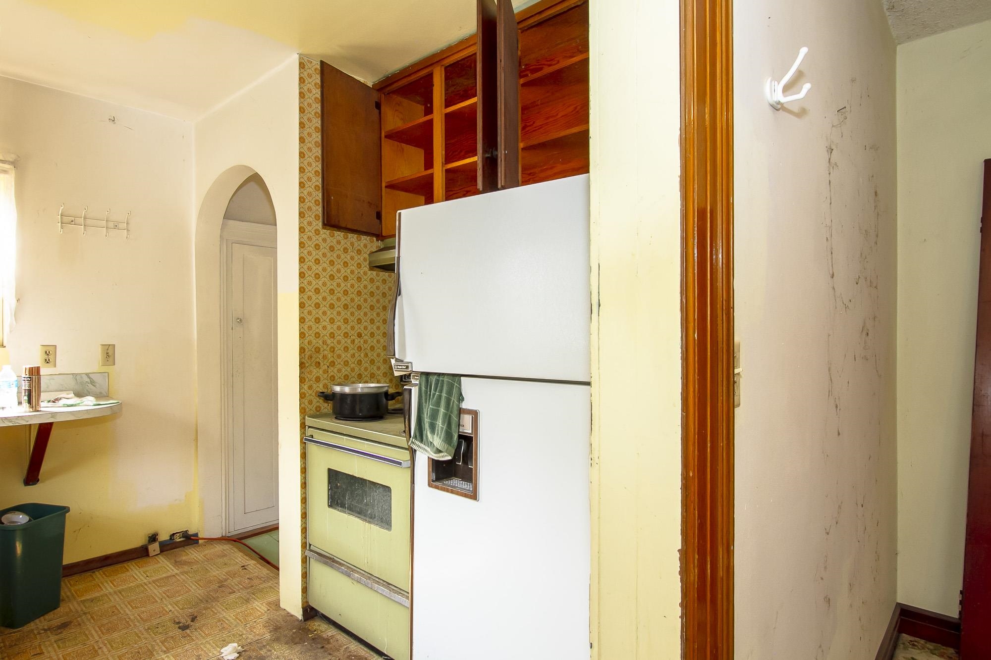 558 E 1st Ave - Photo 9