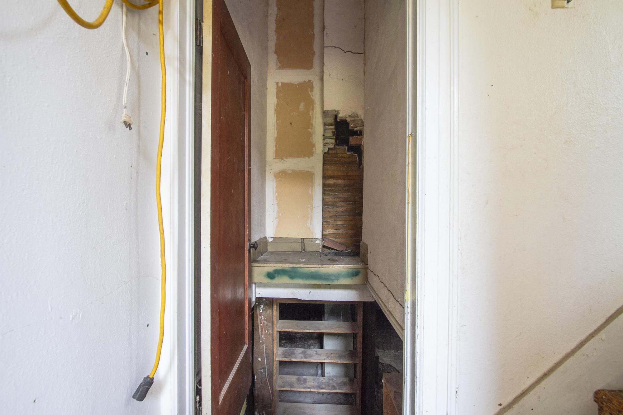 558 E 1st Ave - Photo 22