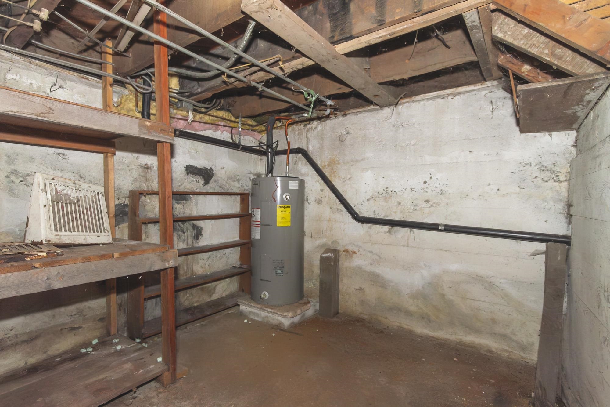 558 E 1st Ave - Photo 23