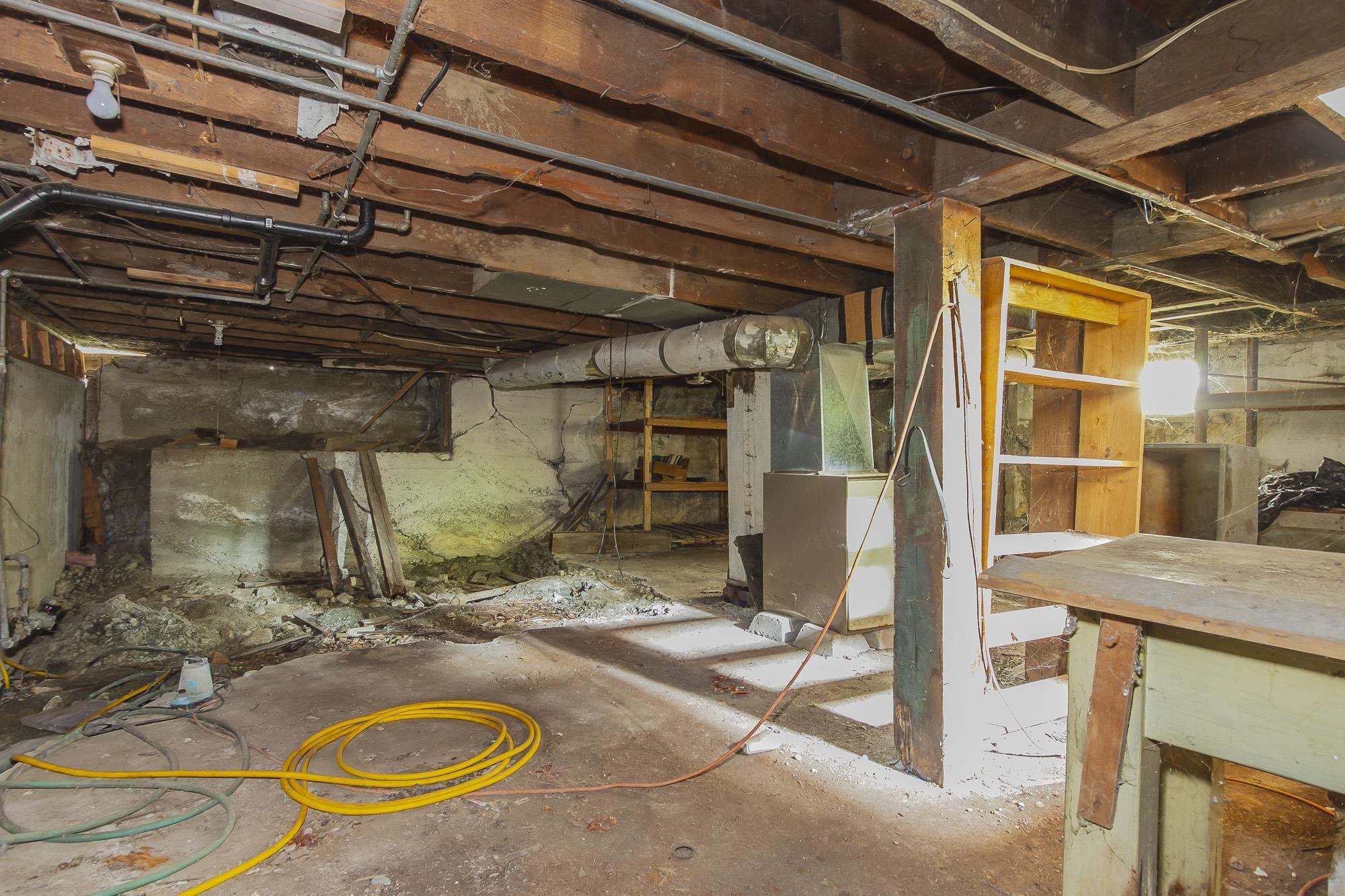 558 E 1st Ave - Photo 28