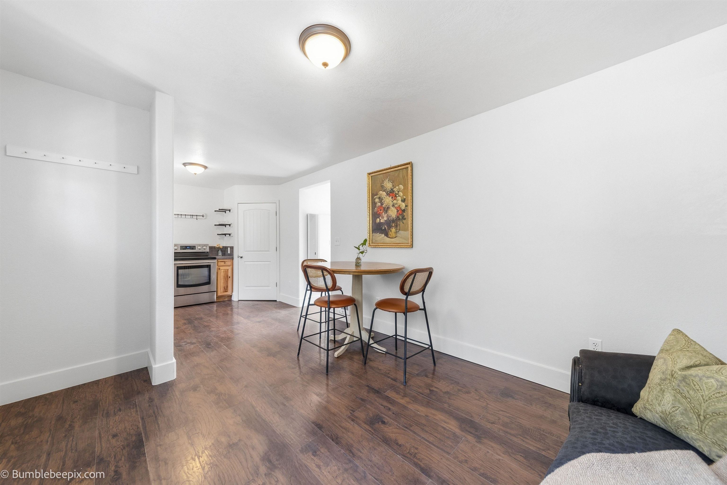 3832 E Bridgeport Ave - Photo 4