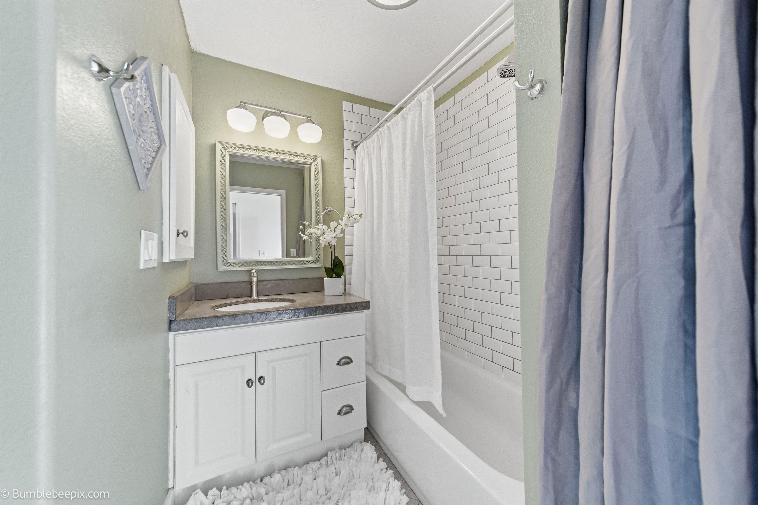 3832 E Bridgeport Ave - Photo 12