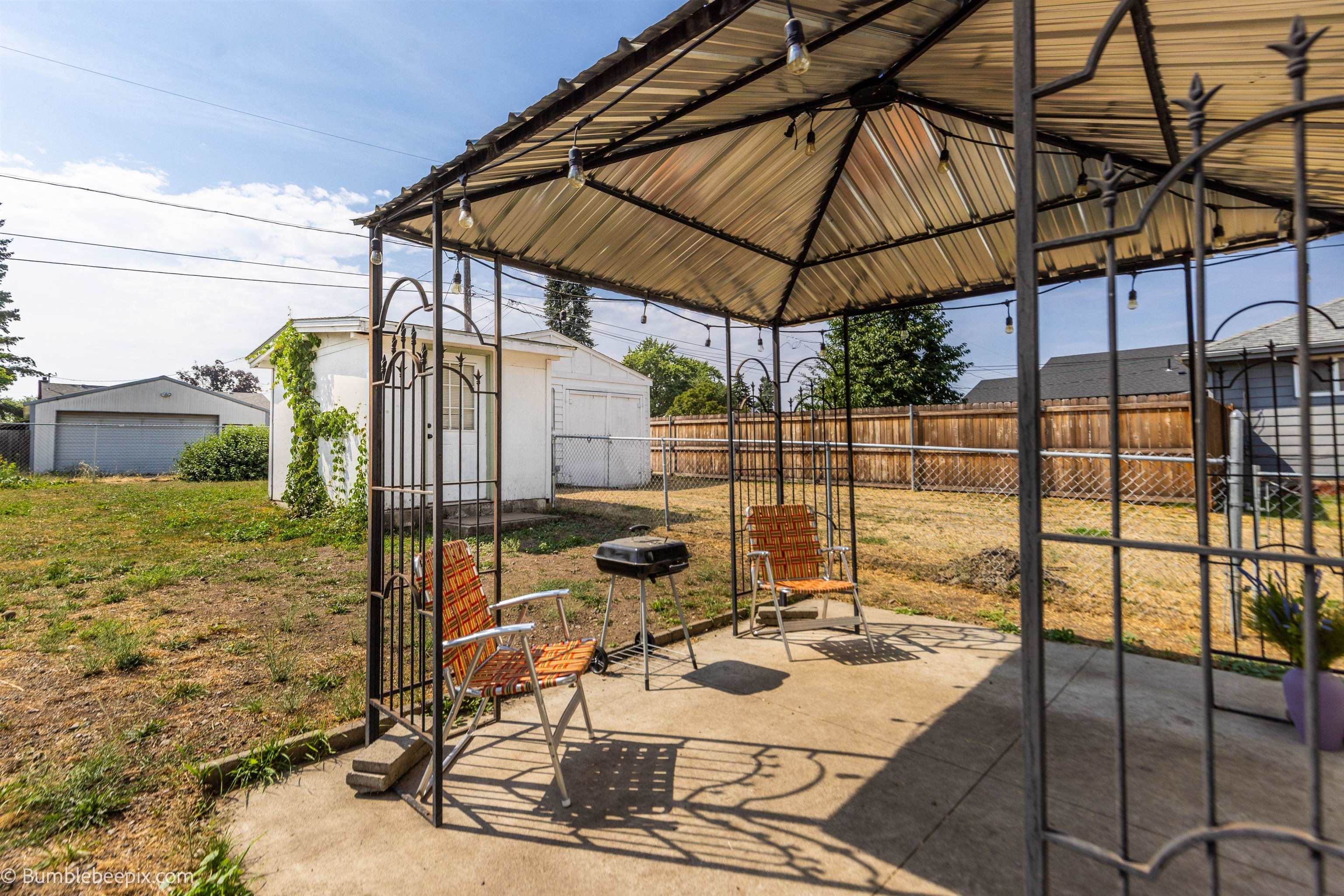3832 E Bridgeport Ave - Photo 14
