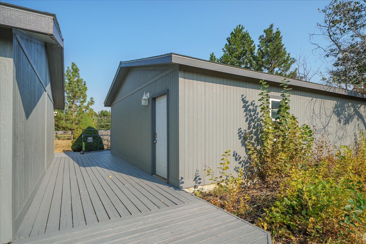 8724 S Cedar Rd - Photo 36