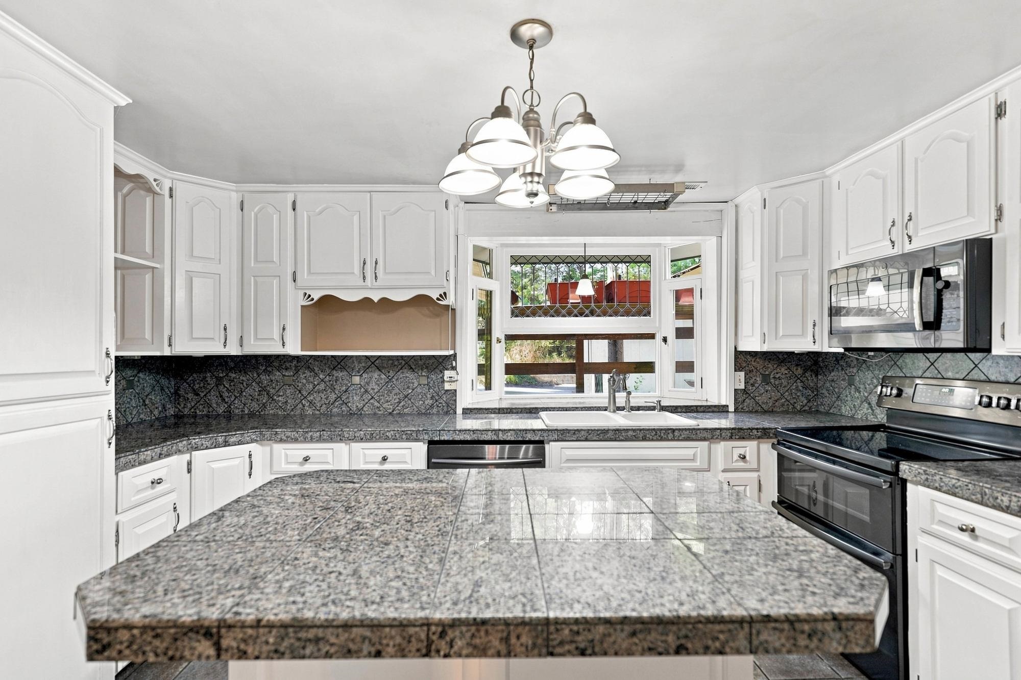 15615 W Euclid Rd - Photo 8