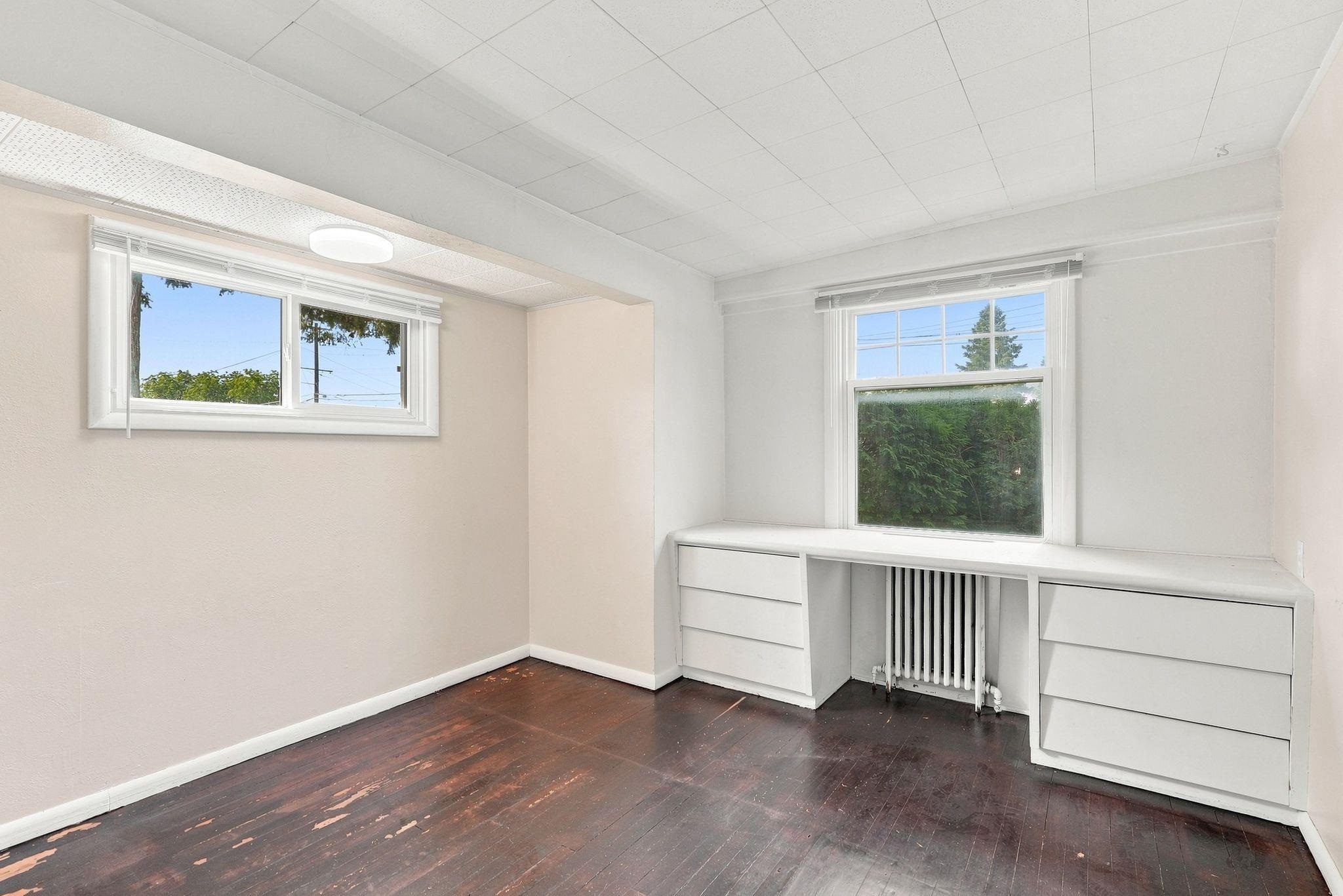 8508 E Boone Ave - Photo 12