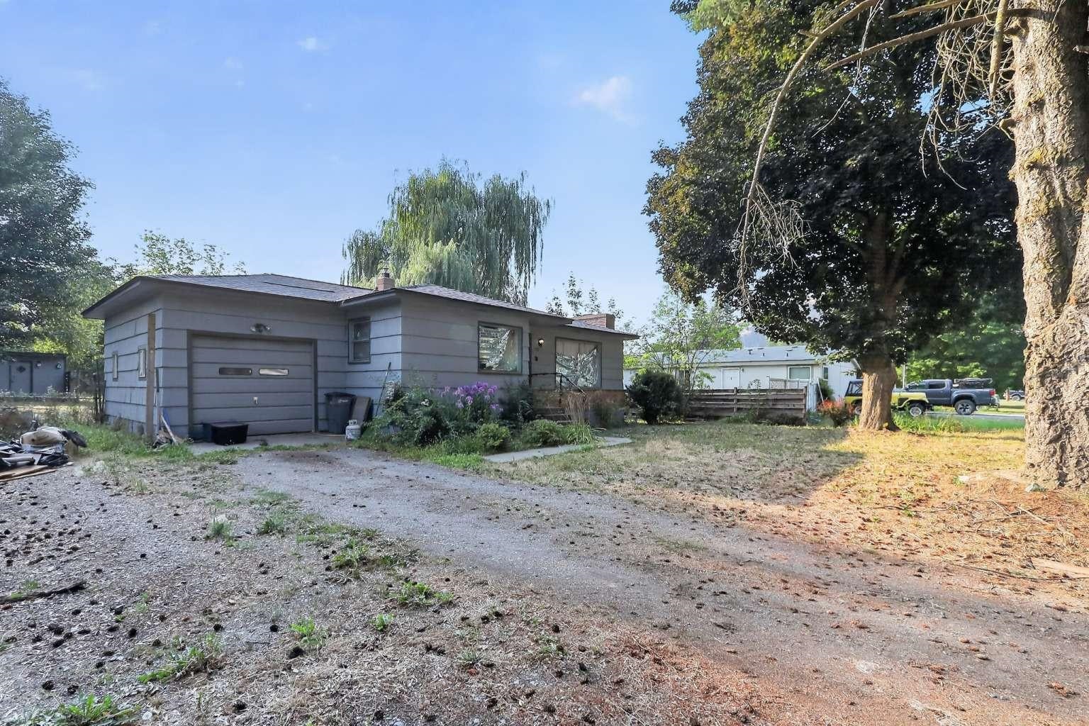 760 Kalmia St - Photo 4